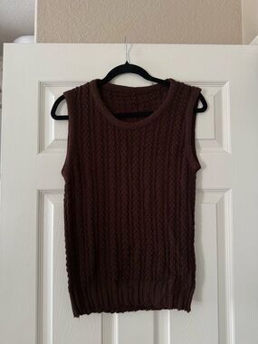 Sleeveless Cable Knit Sweater Tank - Dark Brown